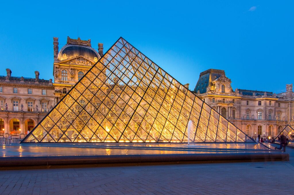 Museo del Louvre, París, Francia